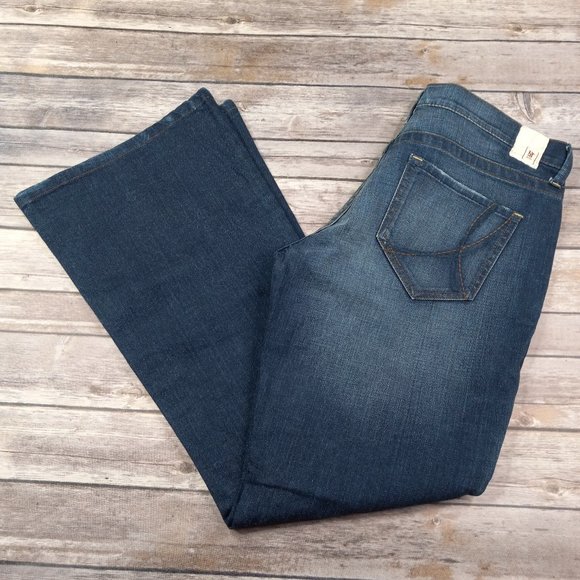 !It Jeans Baby Low Rise Flare 30 Distressed Dark Wash Contrast Stitching - Picture 1 of 7